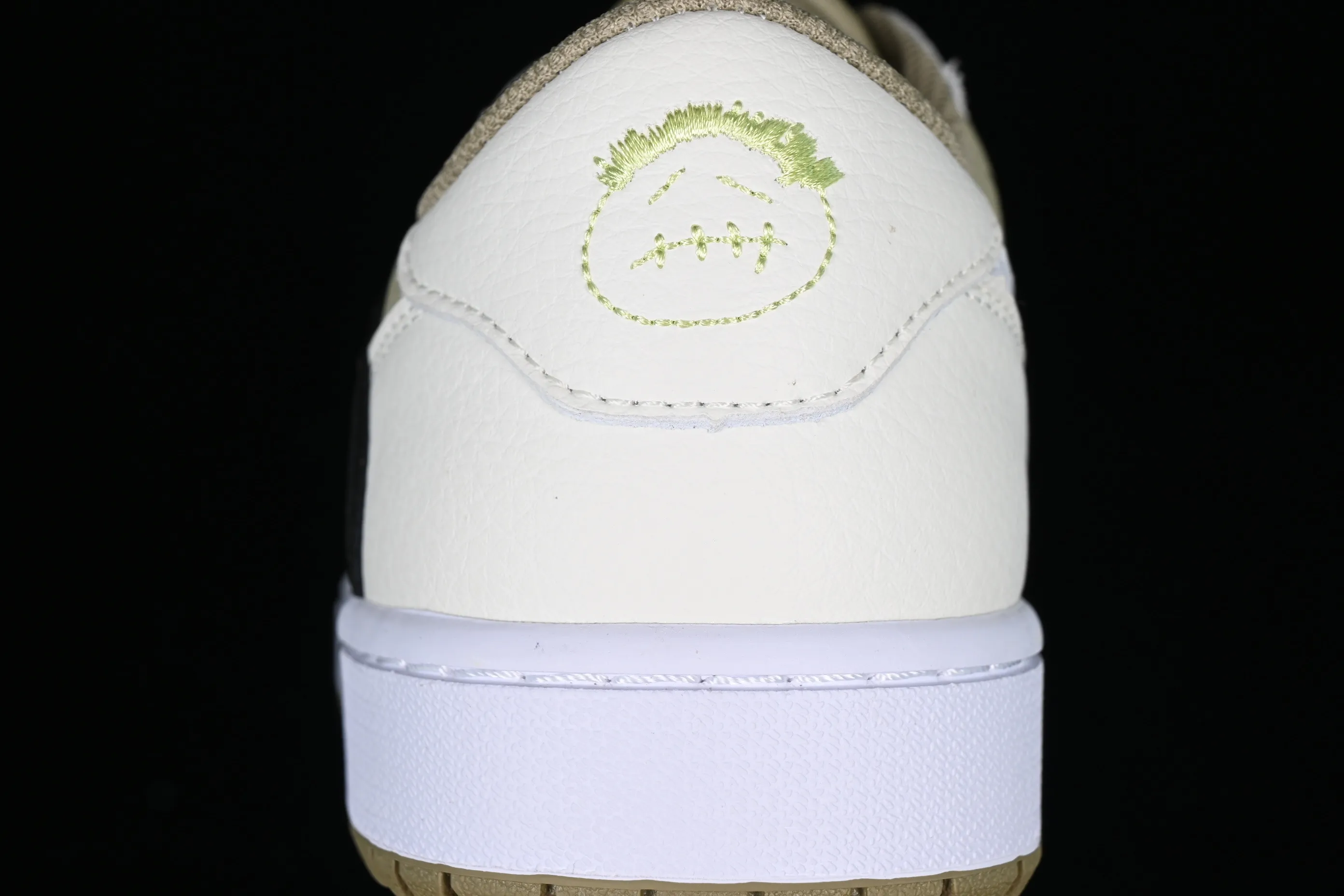 All Categories Air Jordan Jordan Series Basketball Shoes Air Jordan 1 Low Travis Scott x Air Jordan 1 Low OG AJ1 Joe 1 Joint Overhead FZ3124-200